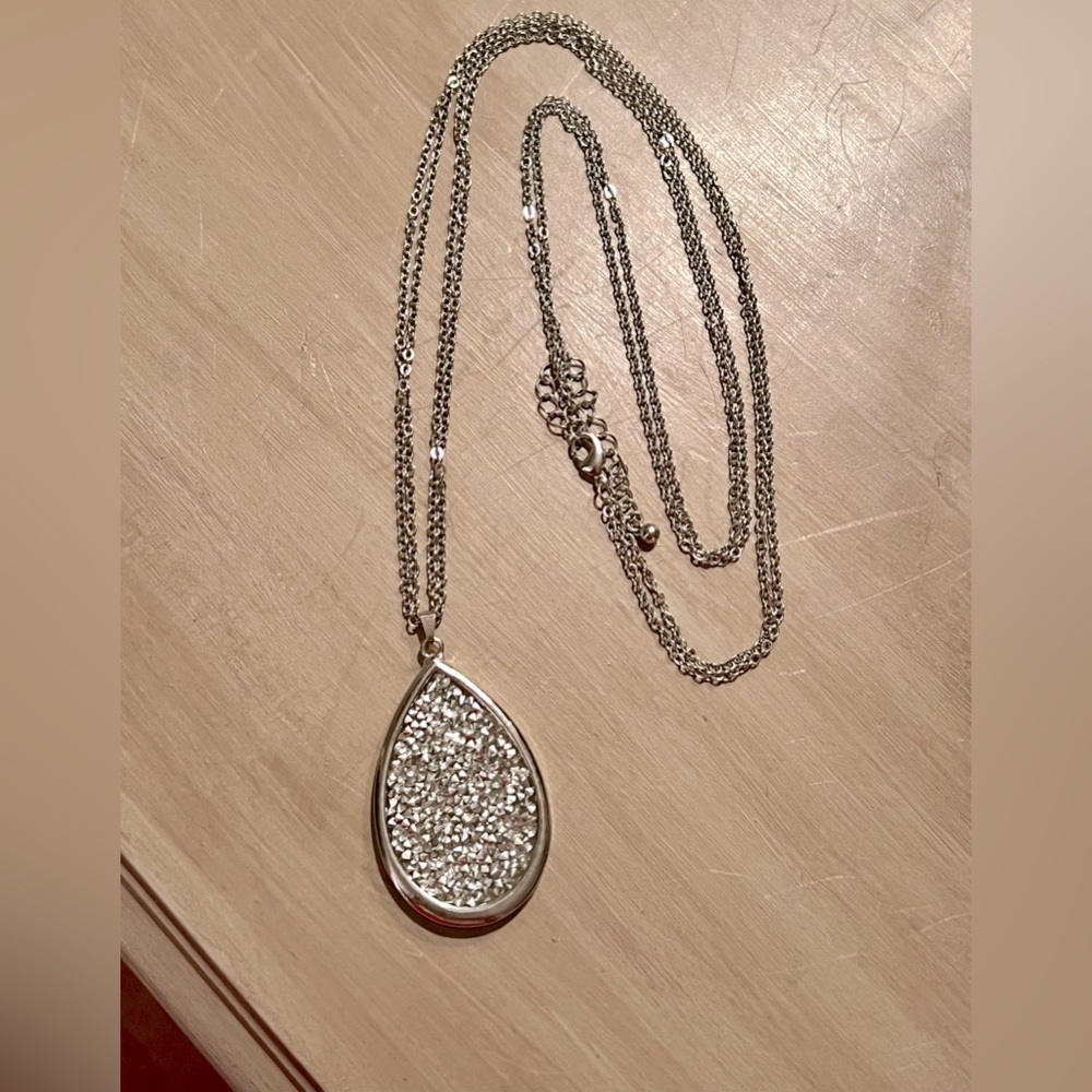 Sparkle silver tear drop pendant necklace